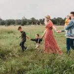 Sådan kommer I afsted på familieferie uden det koster en formue - 3 gode råd